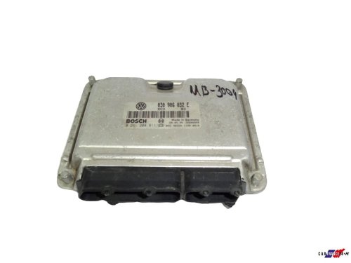 Steuergerät Ecu VW 0261204911 Bosch  030906032E