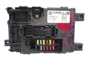 Sicherungskasten 13142240 JM Delphi 28084930 Opel