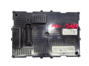 Steuergerät BCM L2CR+ Johson Controls 8200652286 Clio 3 1.4