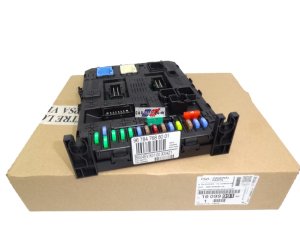 BSI-Komfortmodul Peugeot Expert 2 1609999180 9678476880