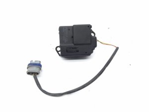 Motor zur Klappenverstellung  657339 16107210205