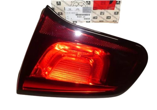 Rechte Rückleuchte  6351JC Neu OE PSA C3 II