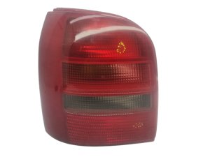 Linke Rückleuchte Audi A4  B5 Avant 8D9945095A