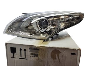 Xenon-Scheinwerfer links 260606389R Neu OE Renault Megane III