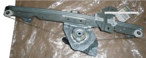 Fensterheber links vorne  807213506R Dacia Duster Original