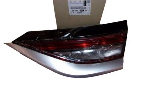 Rechte Rückleuchte 9833607280 Citroen DS3 Crossback Original