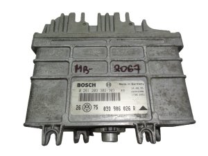 Motorsteuergerät 0261203302/303 030906026R