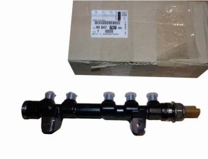Einspritzrampe 9804776780 Peugeot 5008 II 1.6HDI Original
