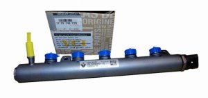 Einspritzleiste 175214823R Renault 1.6DCI Original Neu