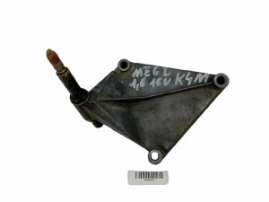 Getriebehalterung 1.6 7700832251  Renault