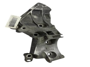 Befestigung der Halterung 8200365097 Renault  1.6 16V 1.5 DCI