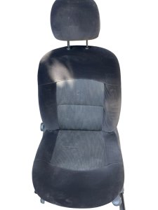 Vorderer linker Sitz 7701048706 Renault Thalia II