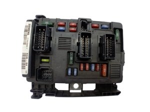 Steuergerät BSM B4 9643498780  T118470004F  PSA Siemens
