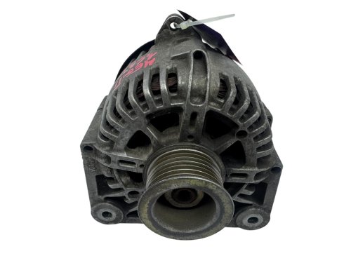 Lichtmaschine 1.5 1.9 dci 8200290215 TG11C022  Valeo  Renault