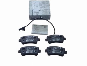 Bremsbeläge hinten 95530604 Opel Movano B 2.3CDTI Original Neu