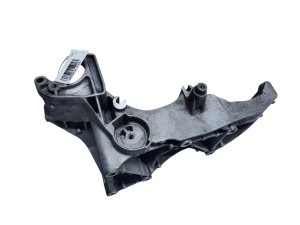 Motorhalterung 1.9 DCI 8200183234 Renault Gebraucht Original